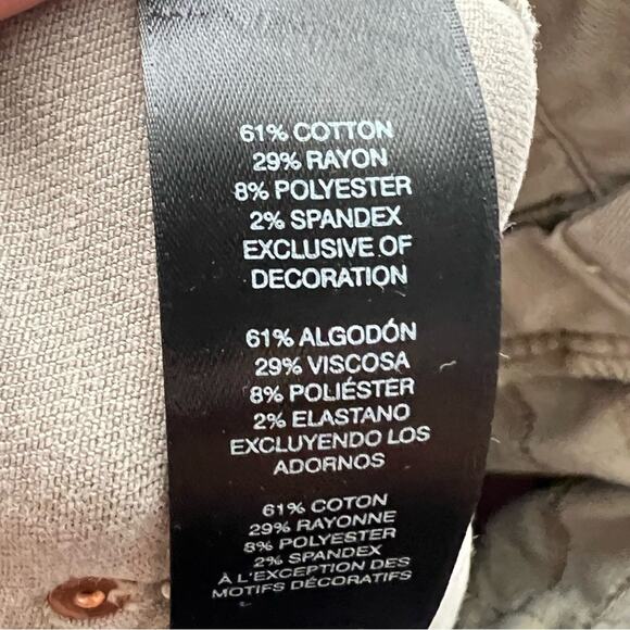 Chico's 1.5 So Slimming sage green straight leg jeans size 10 B146 - Picture 3 of 4